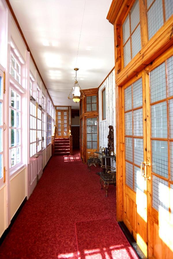 The Edgeworth Acomodação com café da manhã Shimla Exterior foto